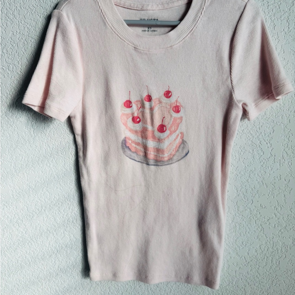 Hollister Pink Cake Design Kids T-Shirt
